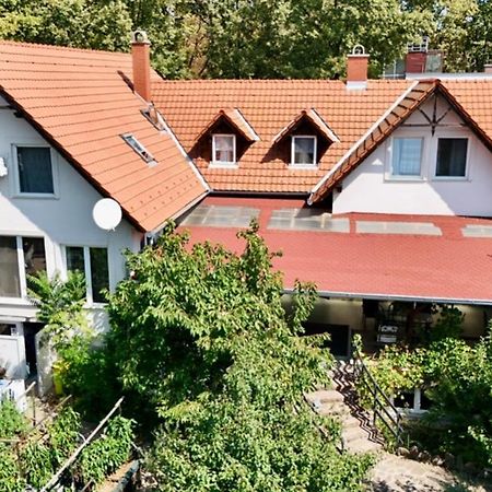 Goldschmiedt Vendeghaz Hotel Palkove Bagian luar foto