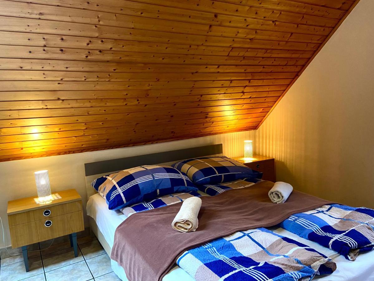 Goldschmiedt Vendeghaz Hotel Palkove Bagian luar foto