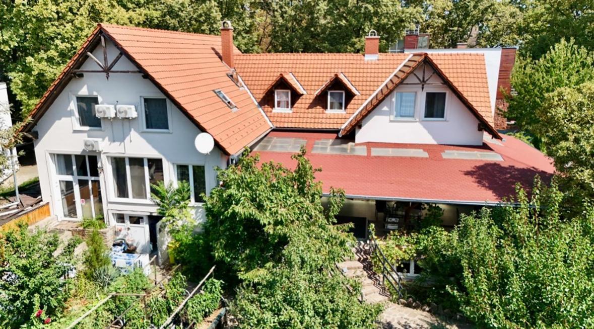 Goldschmiedt Vendeghaz Hotel Palkove Bagian luar foto